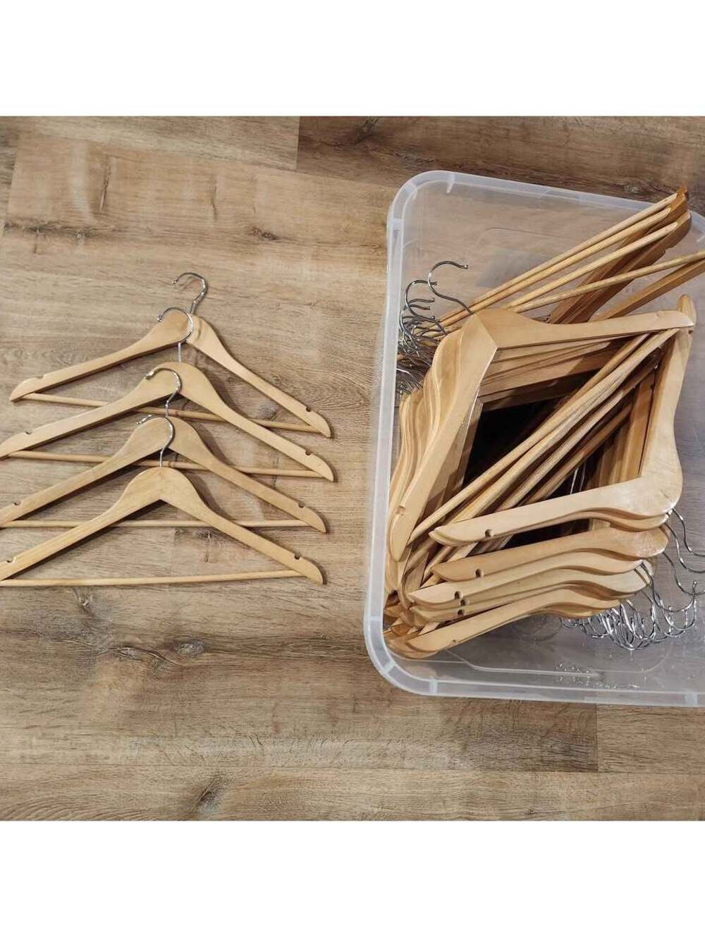 8 Wooden Hangers 17.5" w/Notches and Pants Bar (Multiple Available)